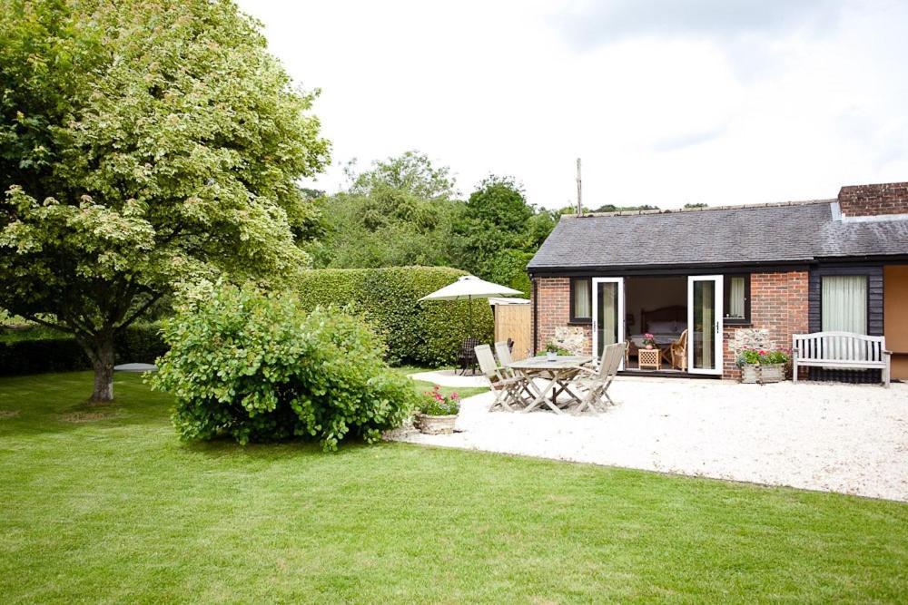 The Old Hop Kiln Barn Petersfield Exterior foto